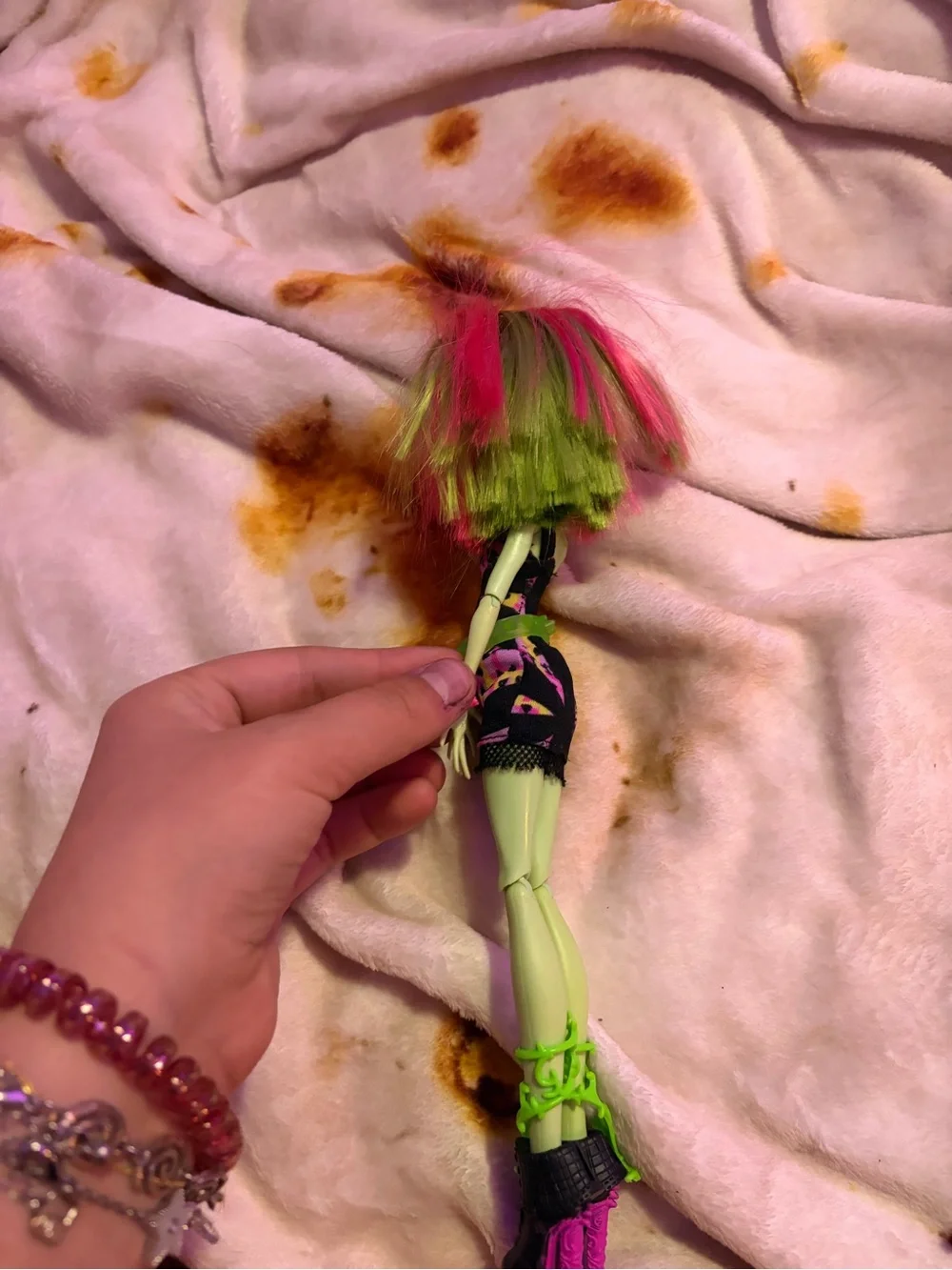 monster high green and pink doll with black outfit - Venus Flytrap